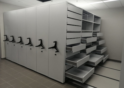 Стеллаж с ящиками для хранения архива