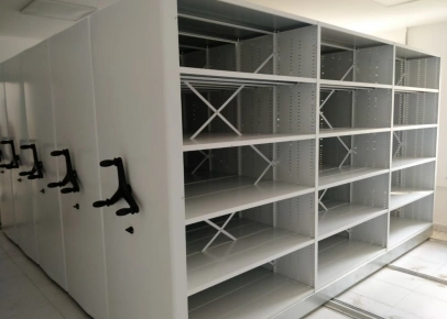 Мобильный тяжелый архив с механическим управлением