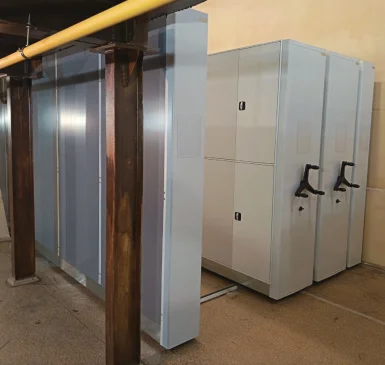 Передвижные стеллажи с дверями для ограниченного доступа