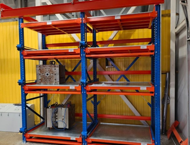 Стеллажи для хранения литьевых форм